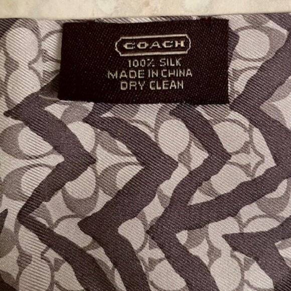 COACH: SIGNATURE 100% SILK 'ZEBRA ZIGZAG' SCARF-35.5" X 2.5" *NEW WITHOUT TAGS* - Picture 3 of 5